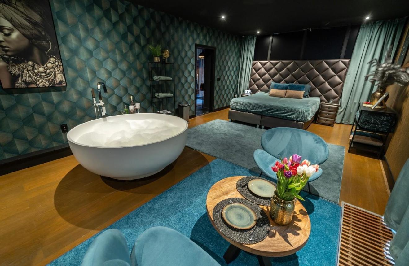 De Luxe Bed &Wellness Villa 's-Hertogenbosch  Kültér fotó